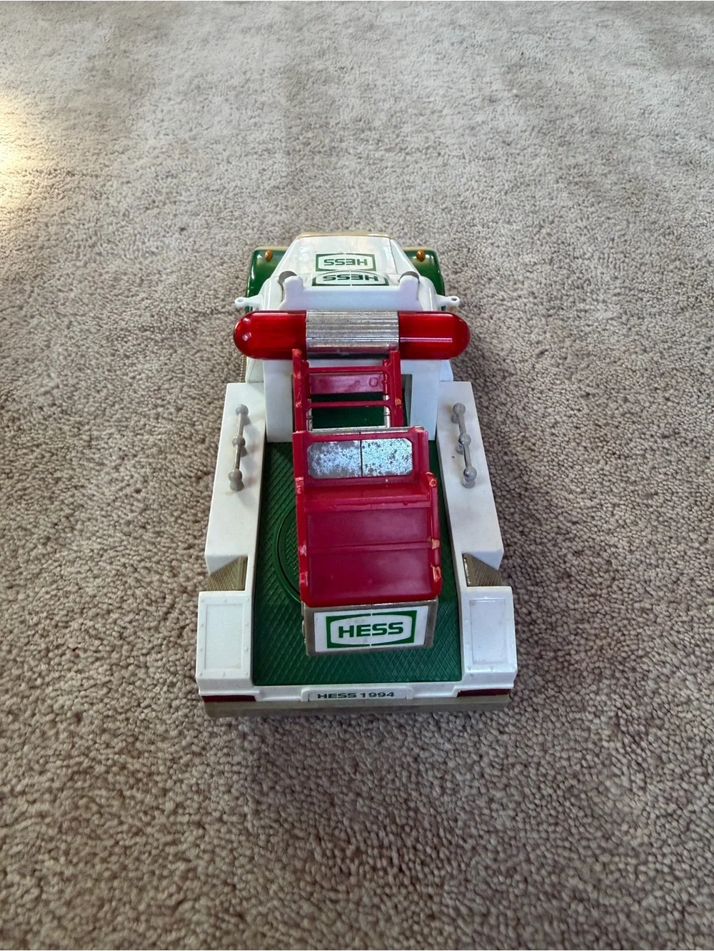 Hess White & Green Gasoline Tow Truck Toy